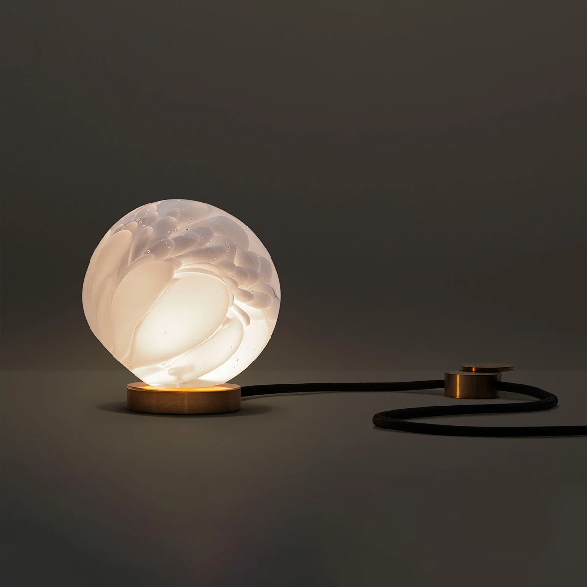 118t Table Lamp - Image 6
