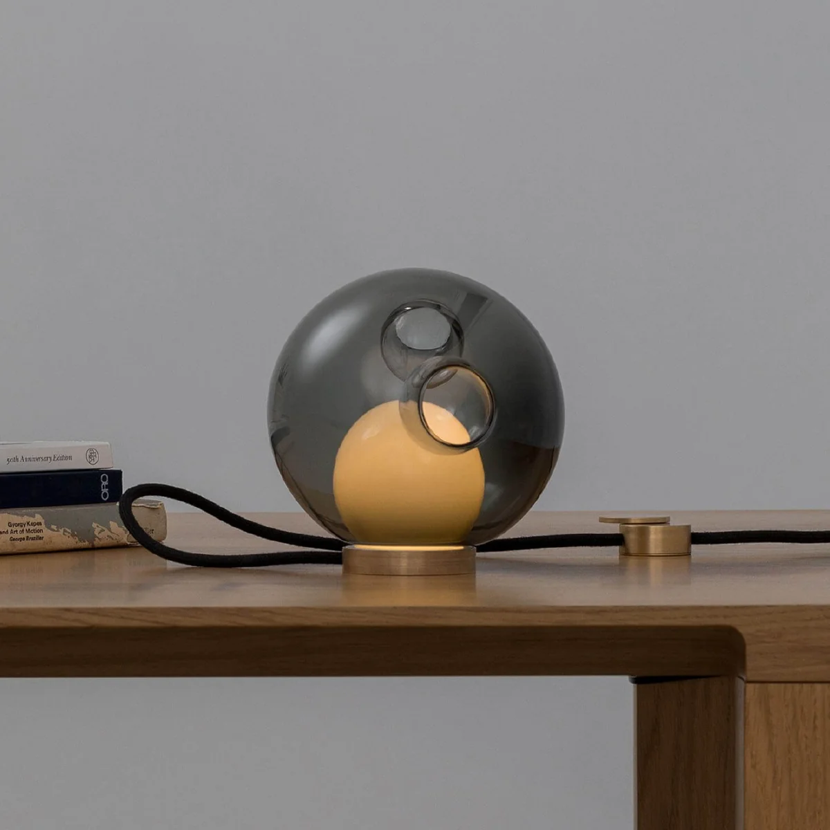 28t Table Lamp - Image 11
