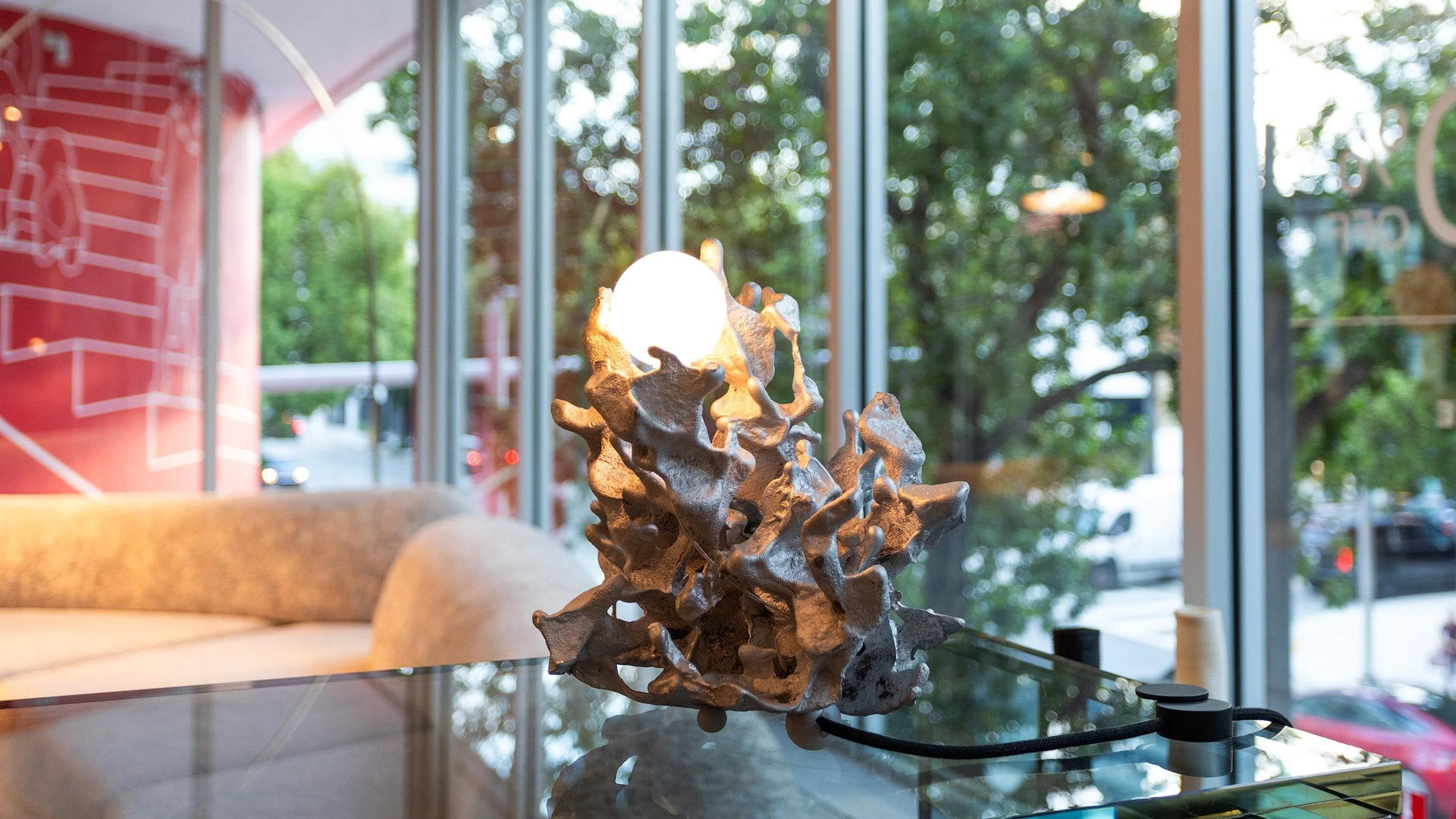 44t Table Lamp - Image 10