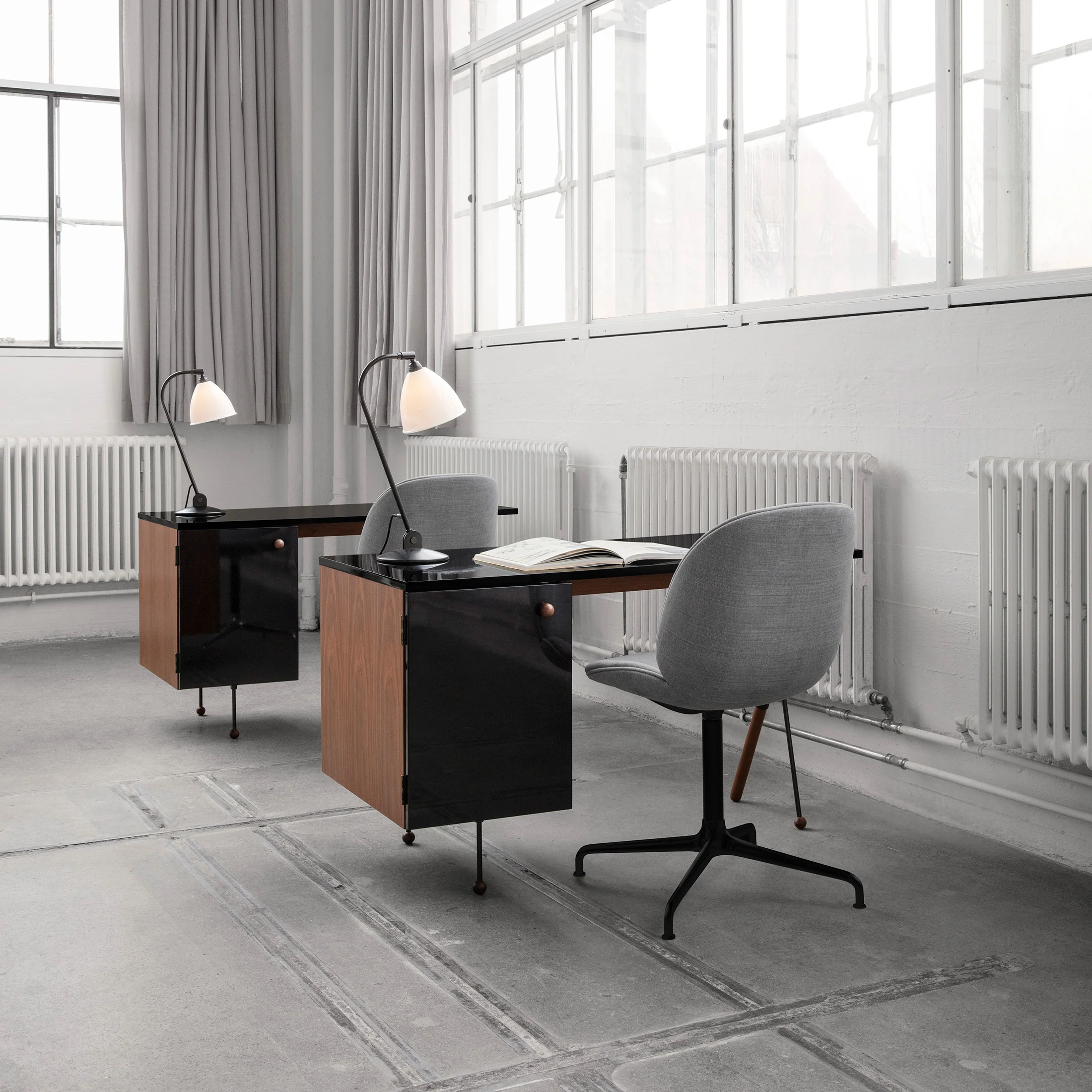 62 Desk - Image 3