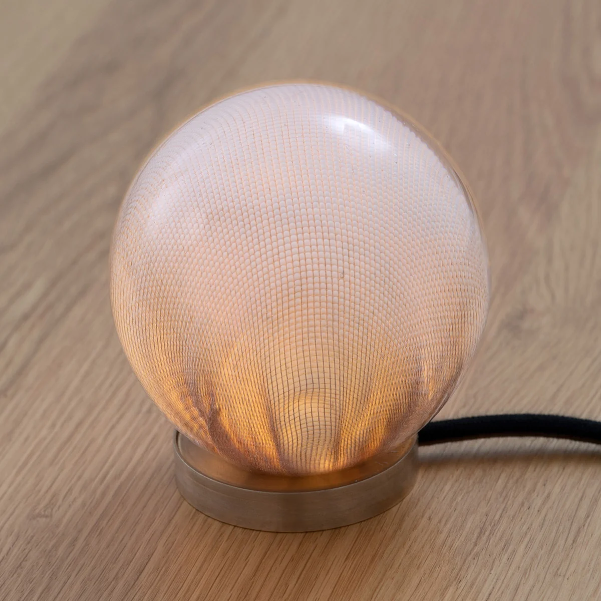 84t Table Lamp - Image 6