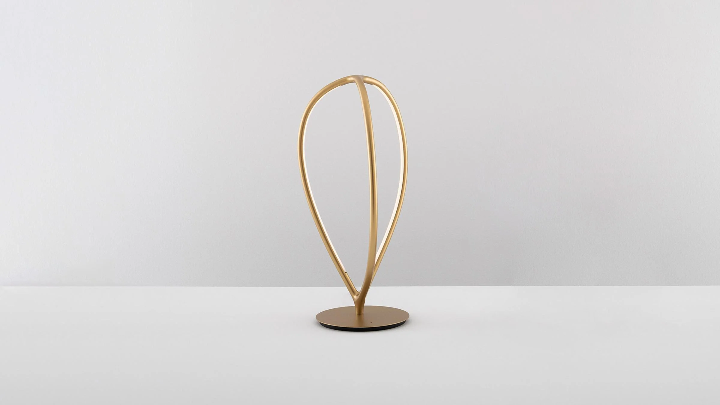Arrival Table Lamp - Image 7