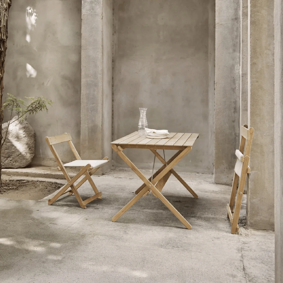 BM3670 Dining Table - Image 3