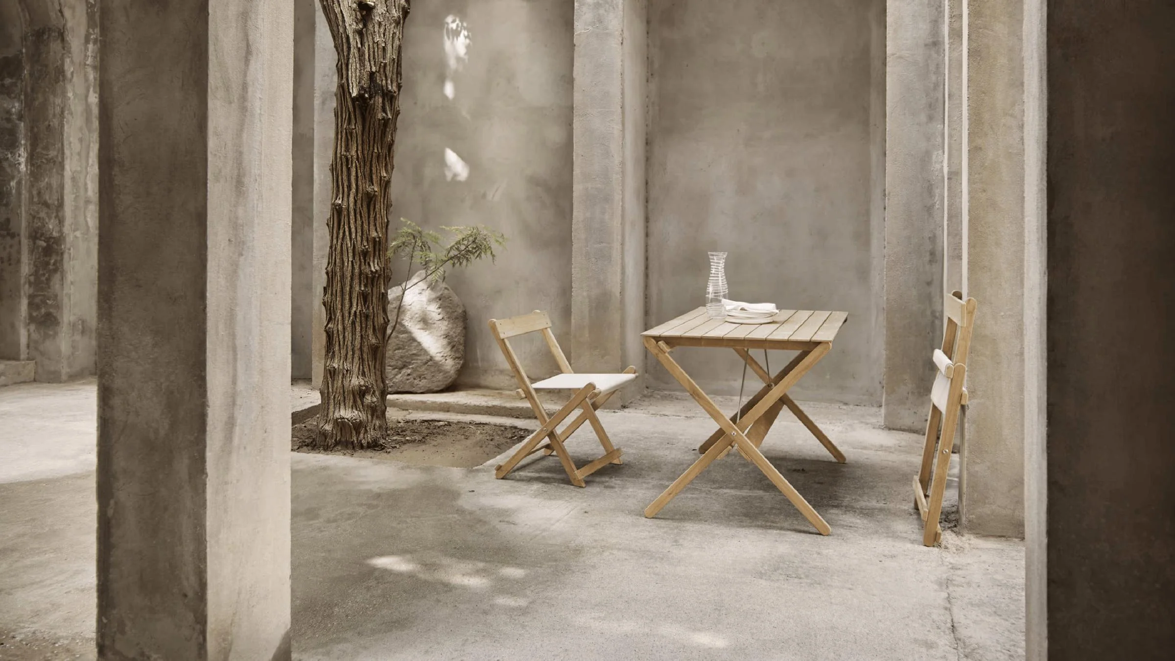 BM3670 Dining Table - Image 5