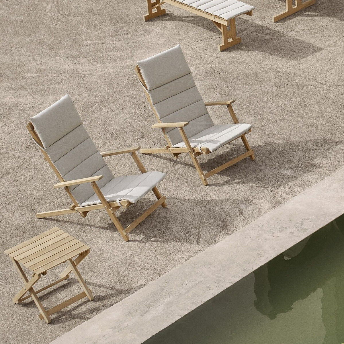 BM5568 Deck Chair with Cushion - Image 2