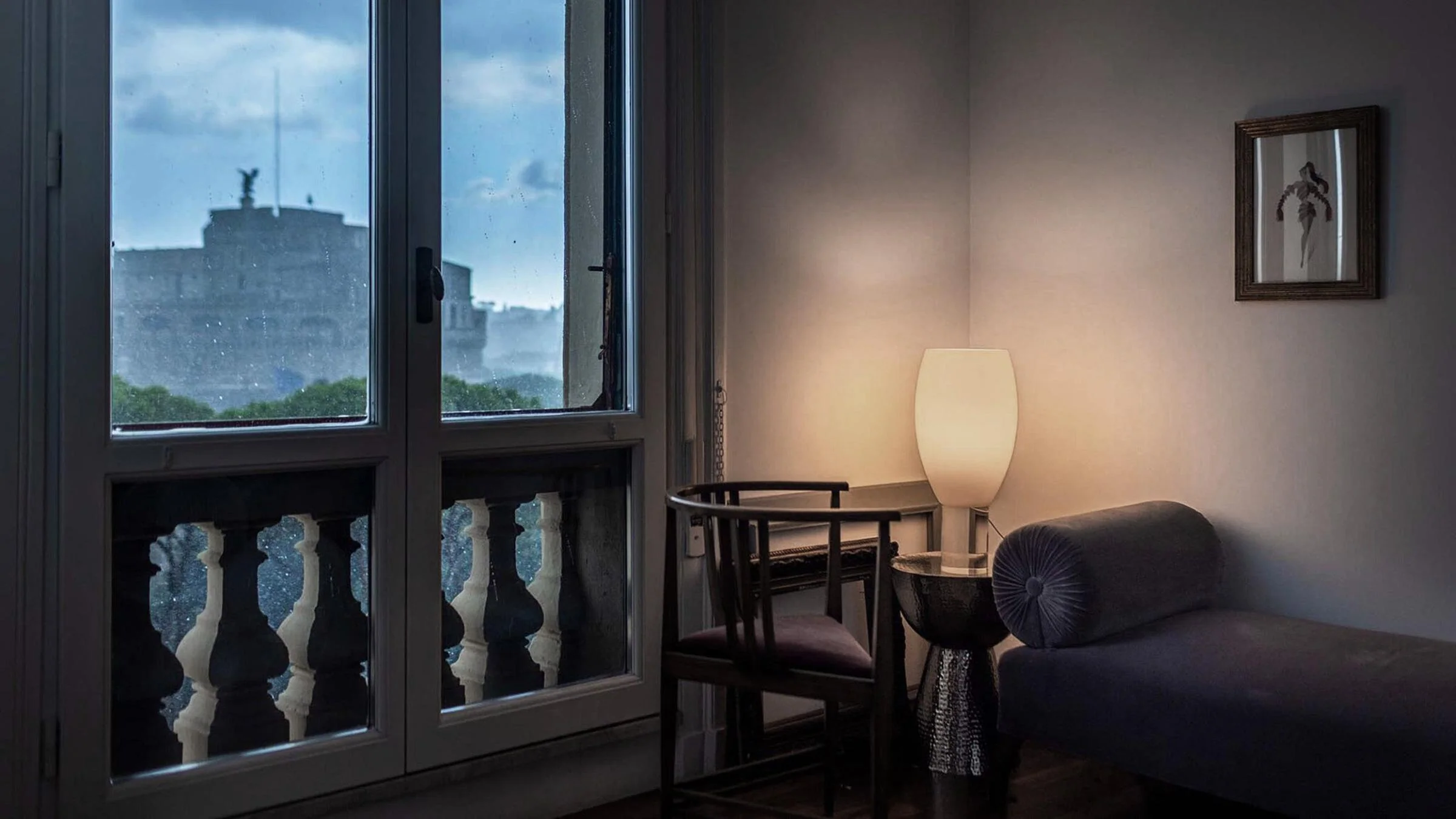 Buds 1 Table Lamp - Image 7