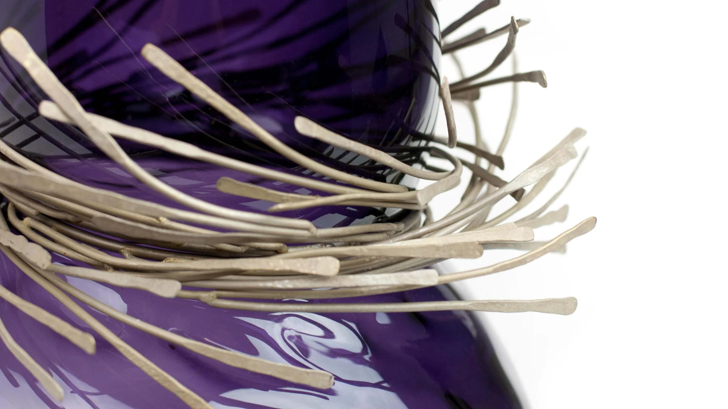 Cabaret Vase - Image 12