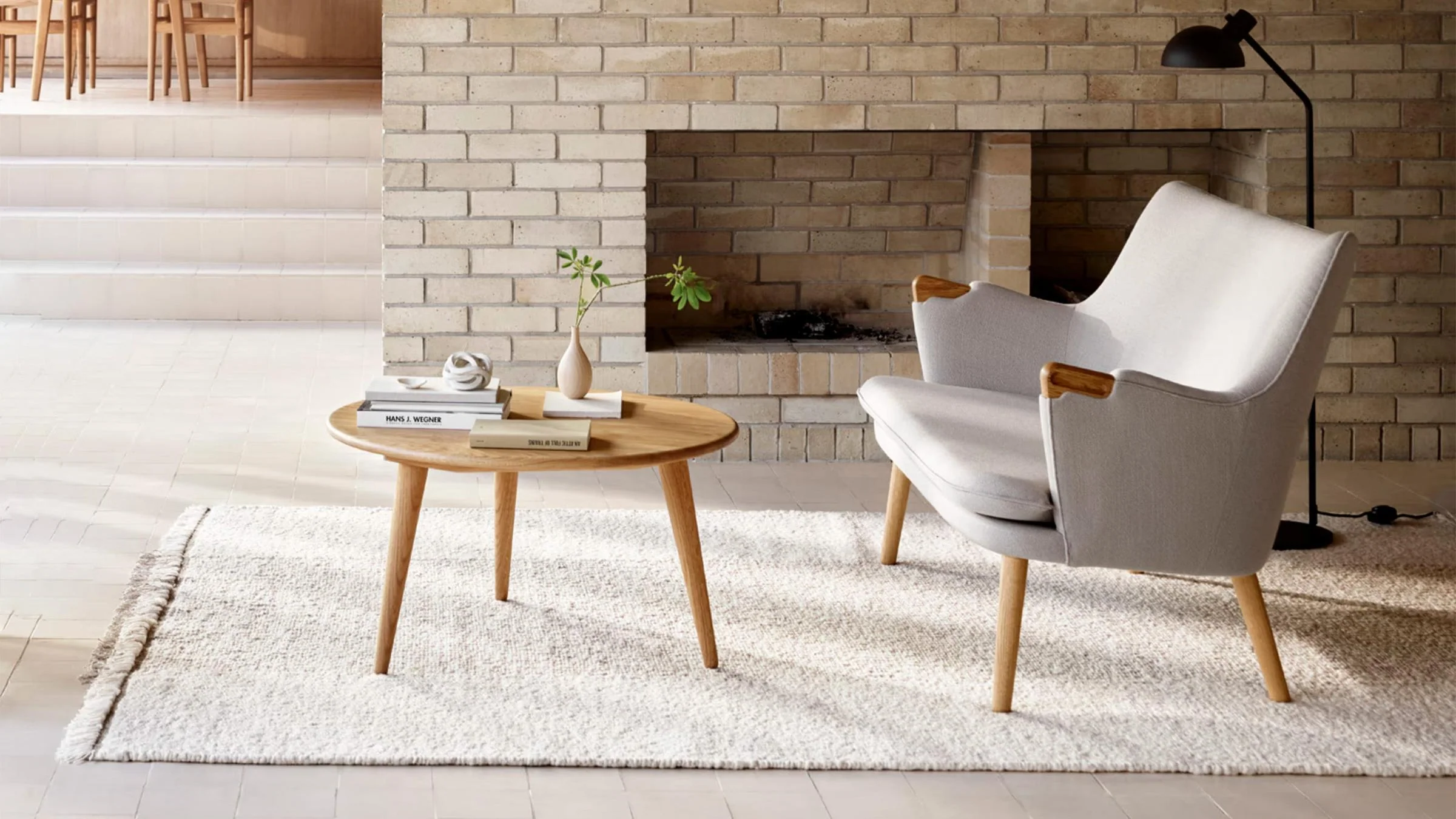 CH008 Lounge Table - Image 3