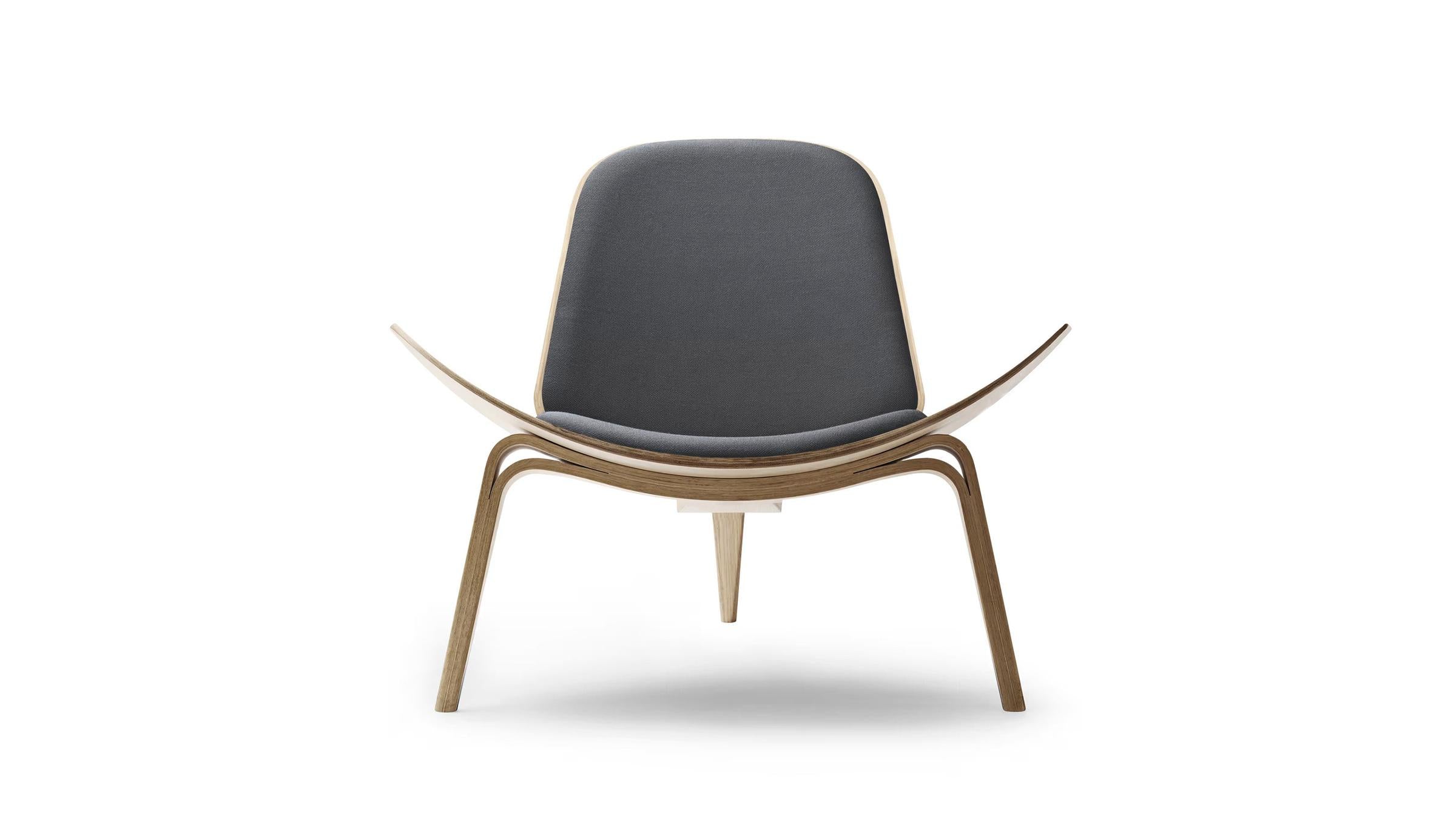 CH07 Shell Chair - Image 2