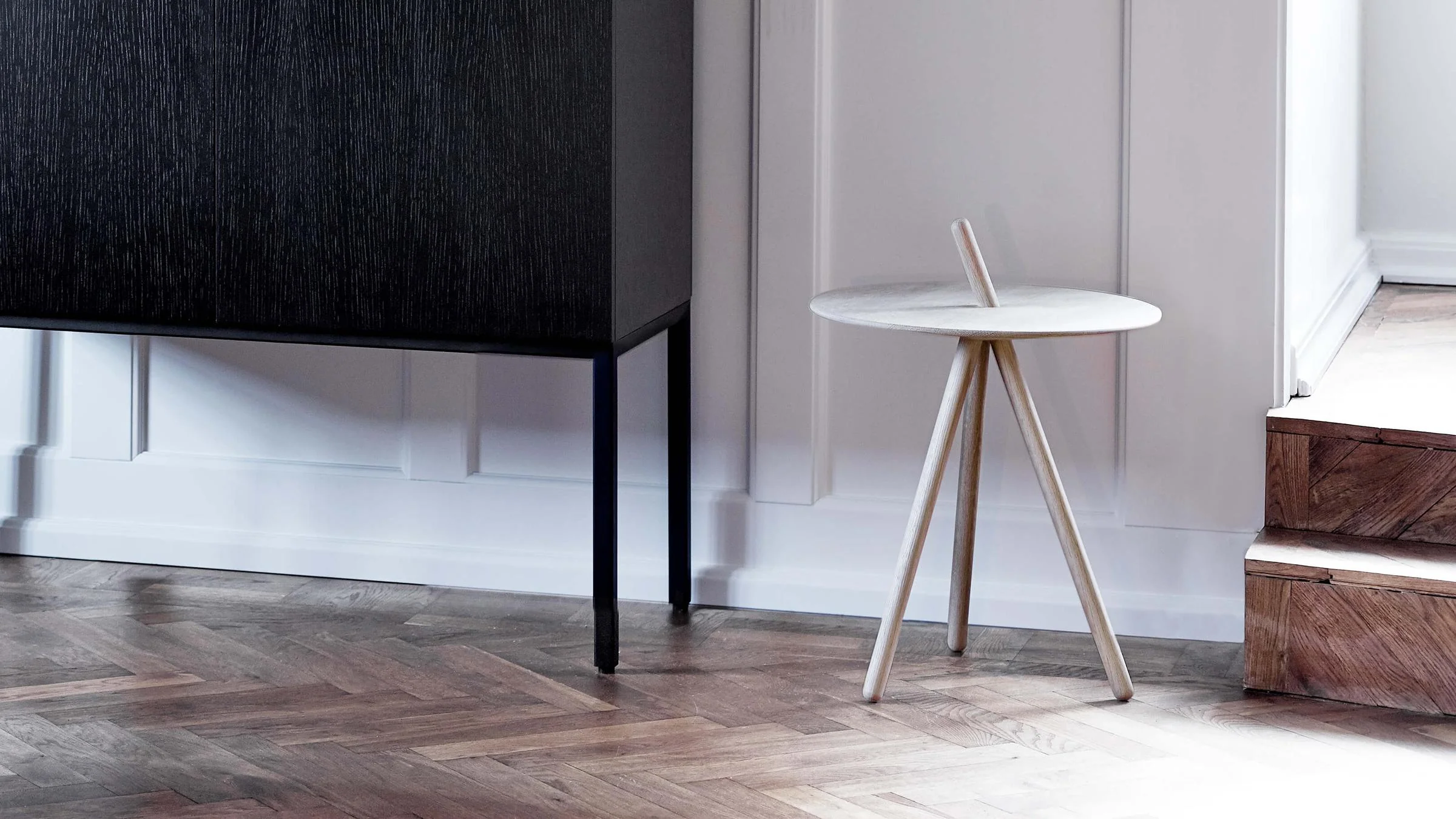 Come Here Side Table - Image 5