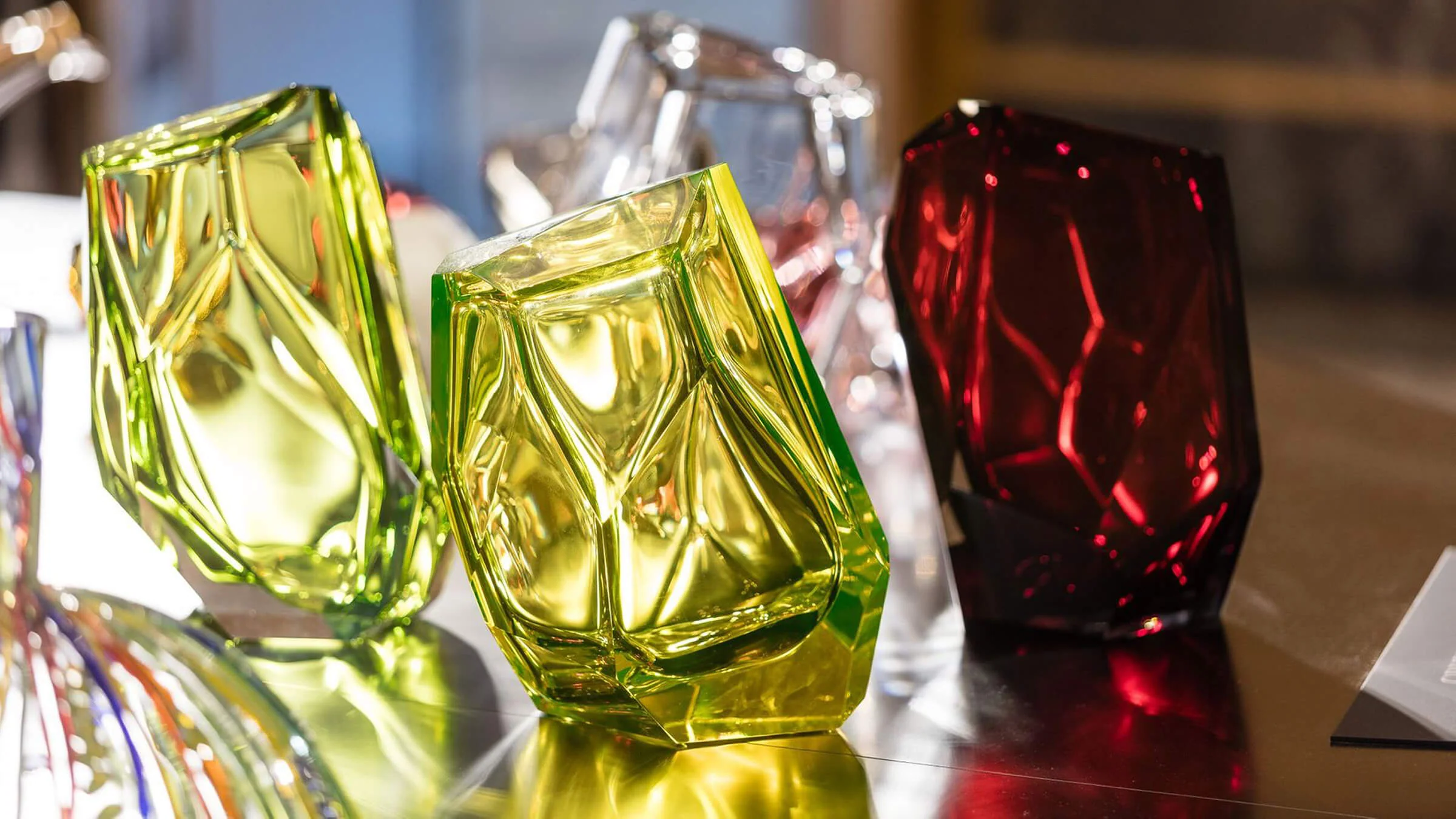 Crystal Rock Vase - Image 3