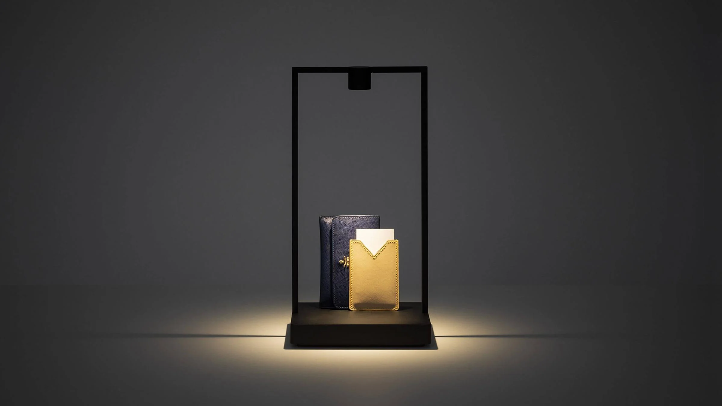 Curiosity 36 Table Lamp - Image 5