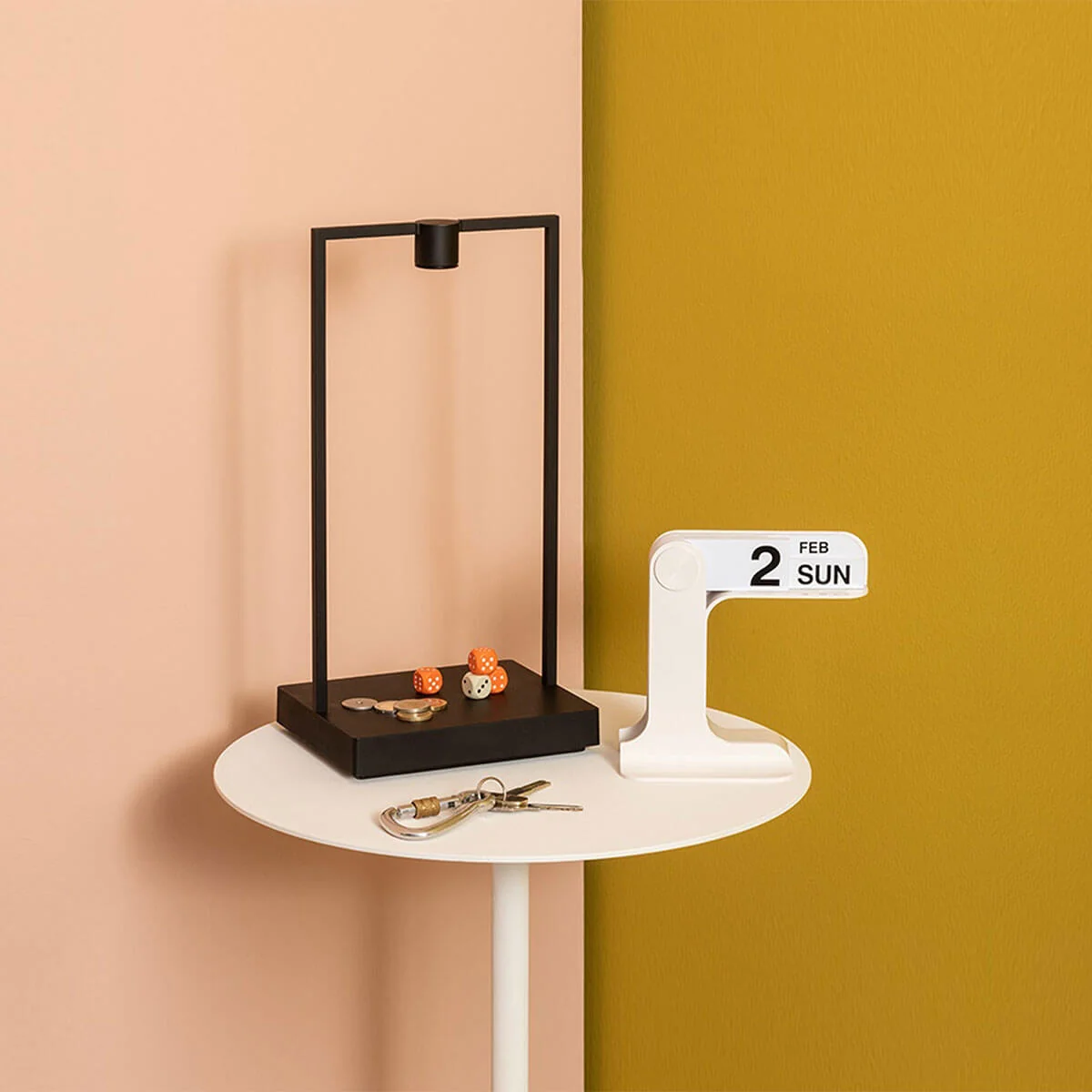 Curiosity 36 Table Lamp - Image 8