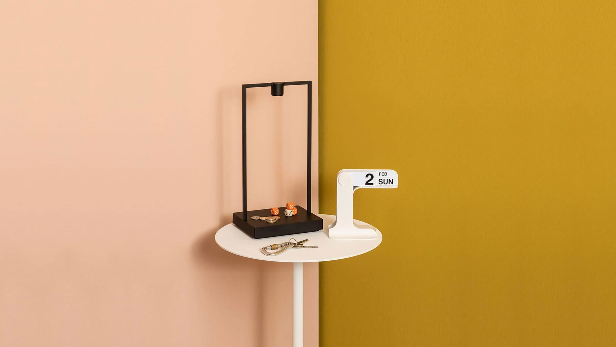Curiosity 36 Table Lamp - Image 9