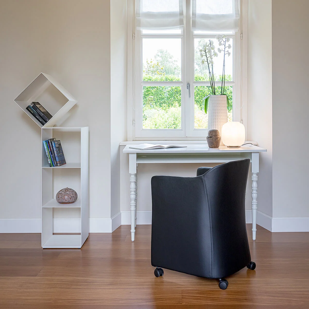 Drop Bookcase - Image 9