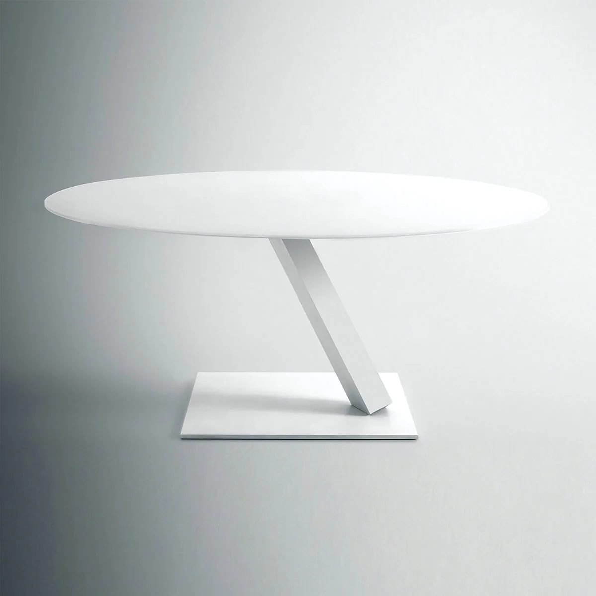 Element Round Table - Image 2