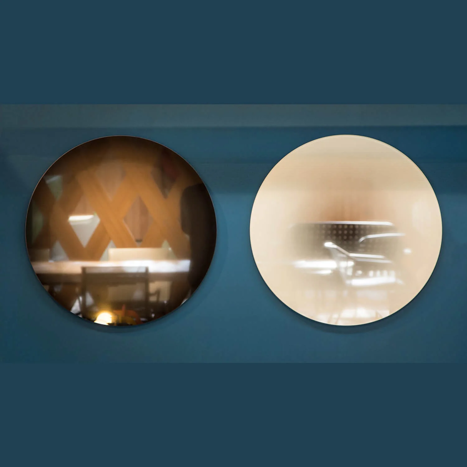 Fading Mirror - Round - Image 2