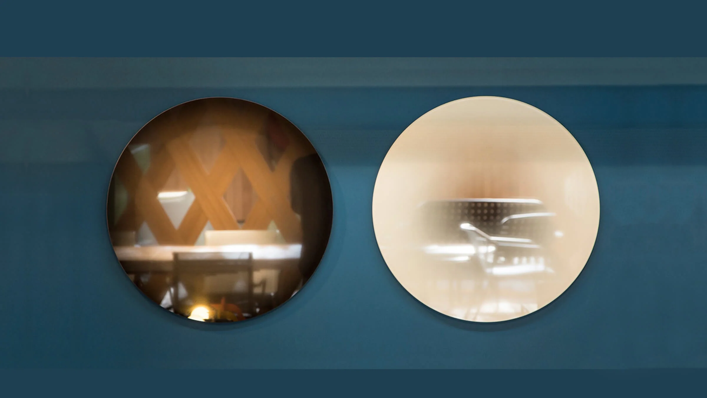 Fading Mirror - Round - Image 3
