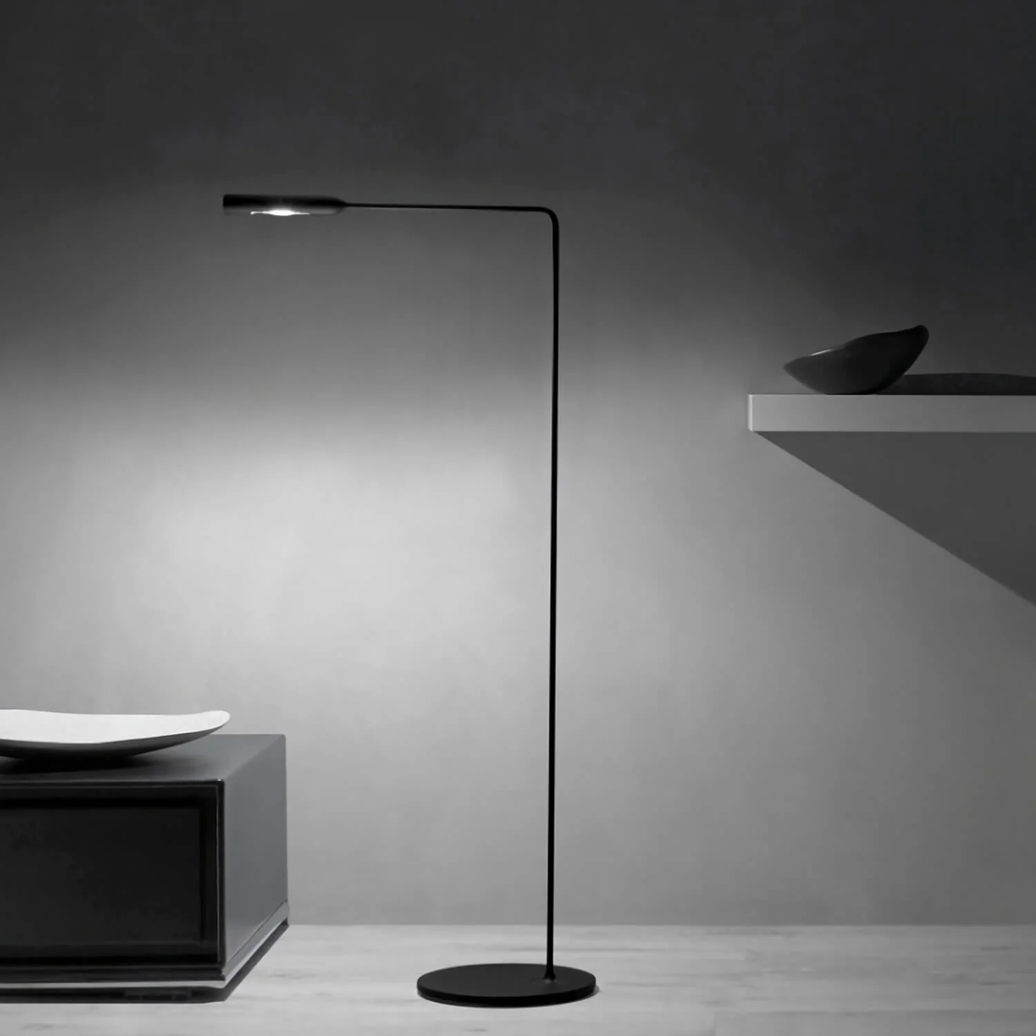 Flo Lounge Floor Lamp - Image 4