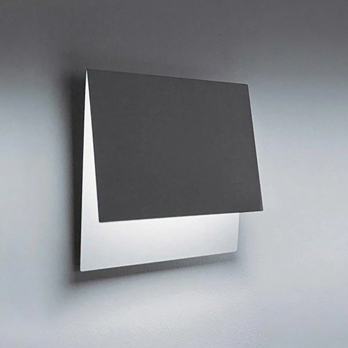 Folder LED Wall Lamp - Image 3