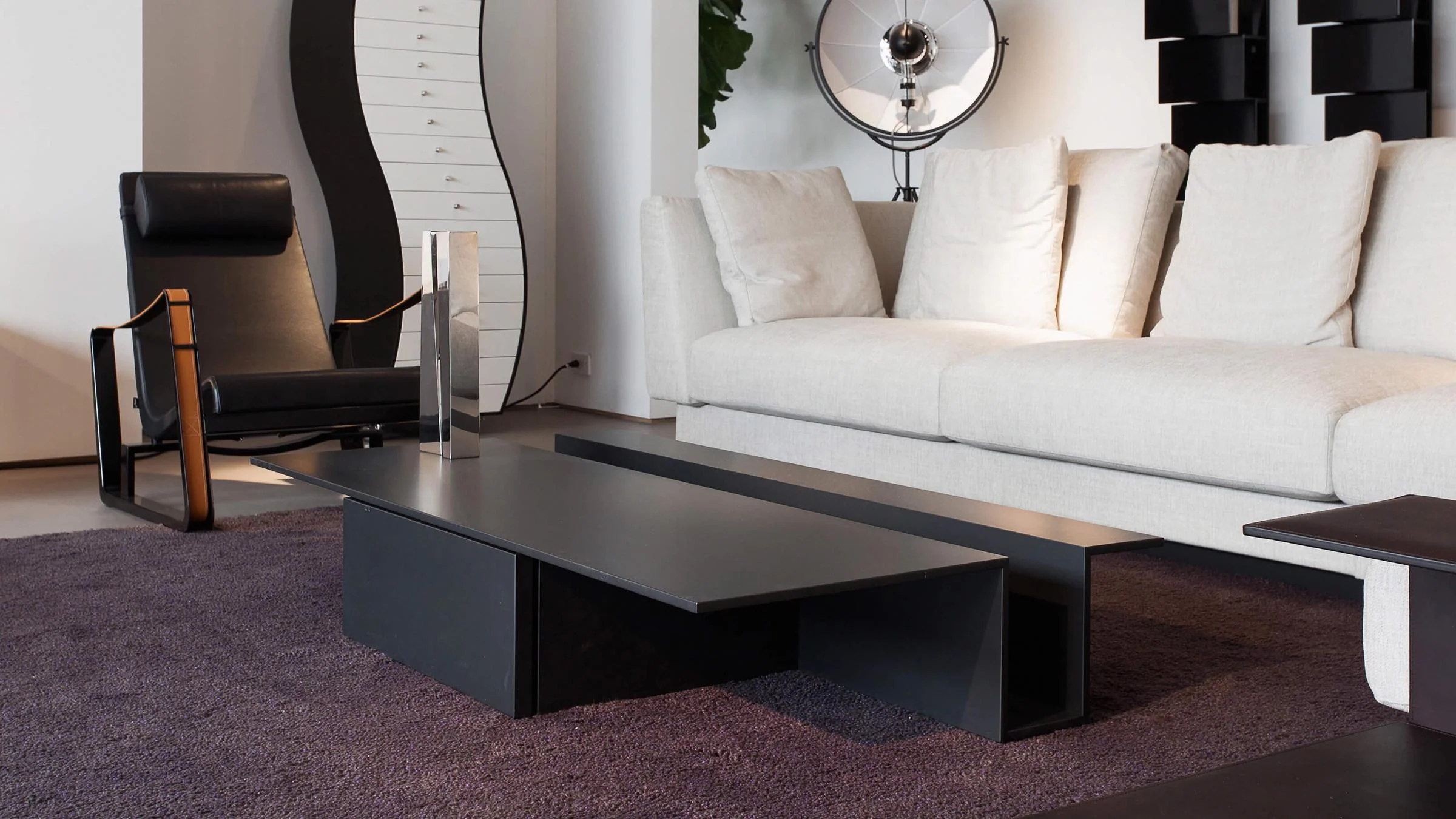 Grek Table - Image 3