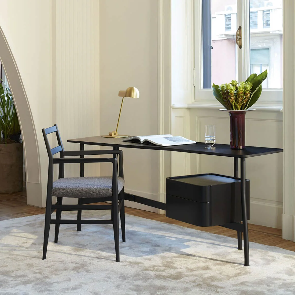 L40 Sled Desk - Image 5