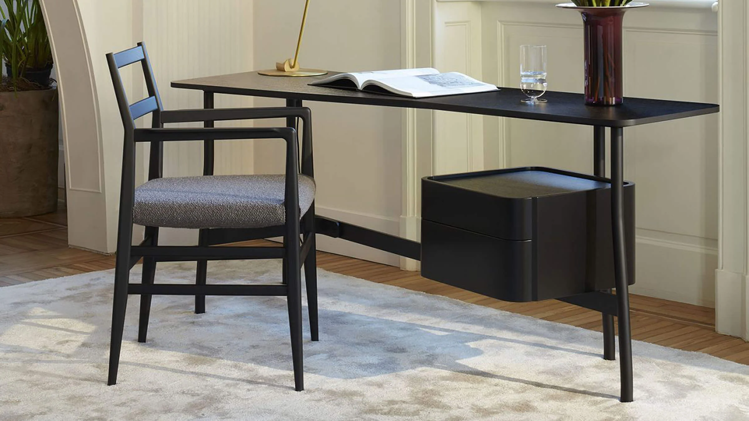 L40 Sled Desk - Image 6