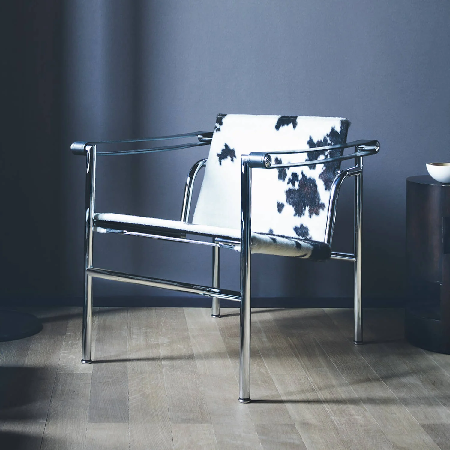 LC 1 Sling Chair - Image 3