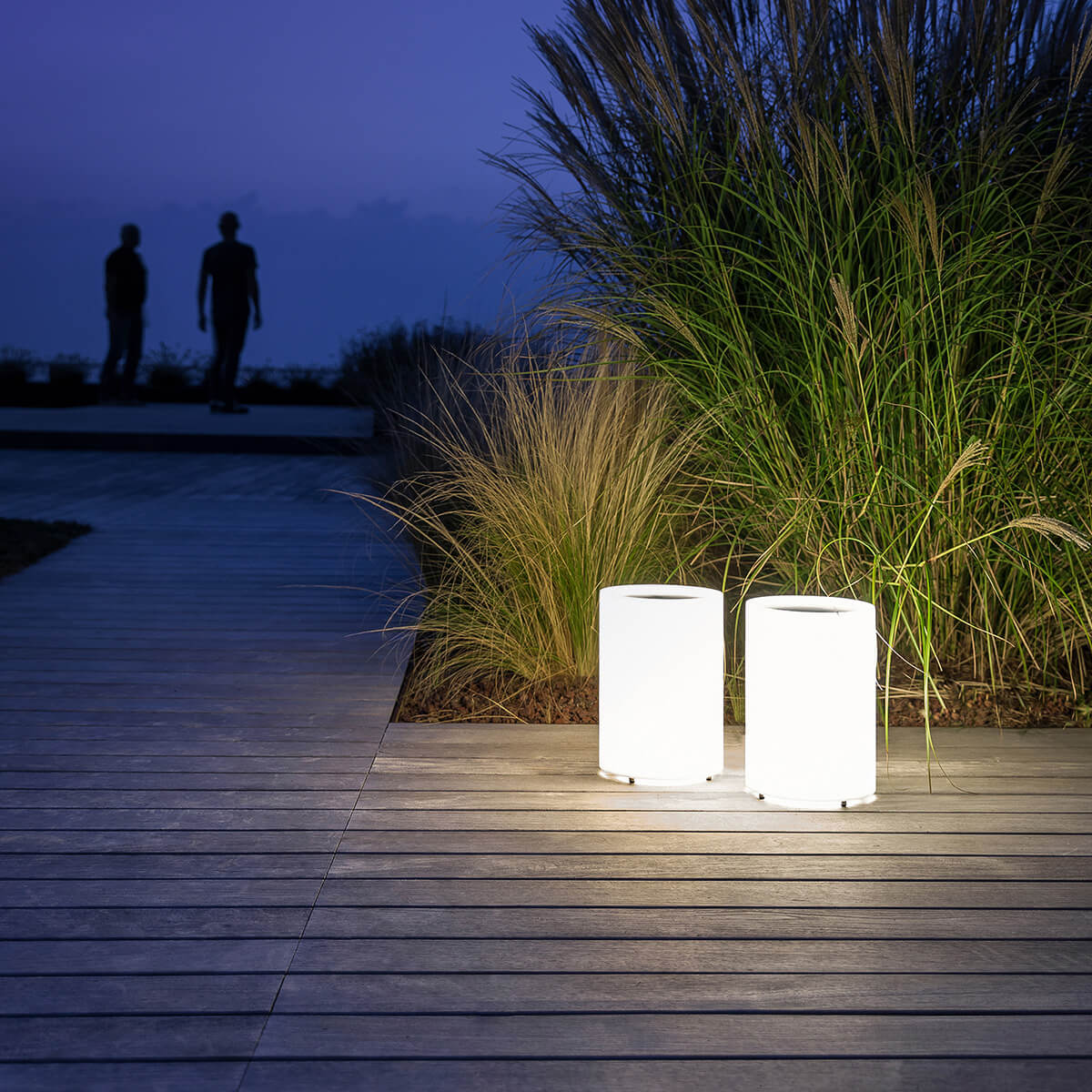 Lenta Outdoor Floor Lamp - Image 3