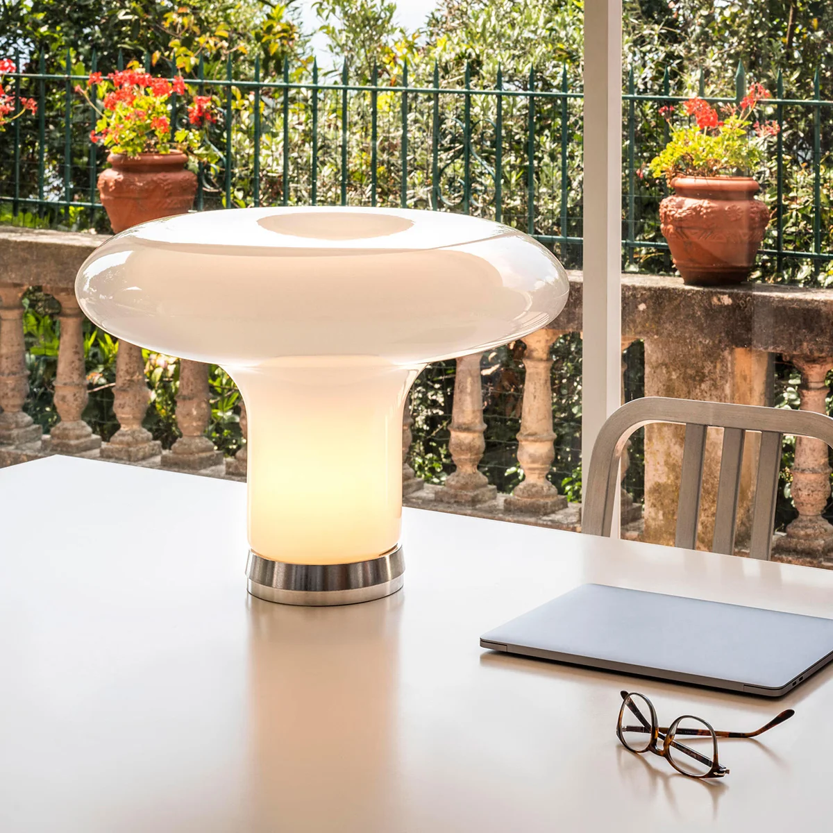 Lesbo Table Lamp - Image 2