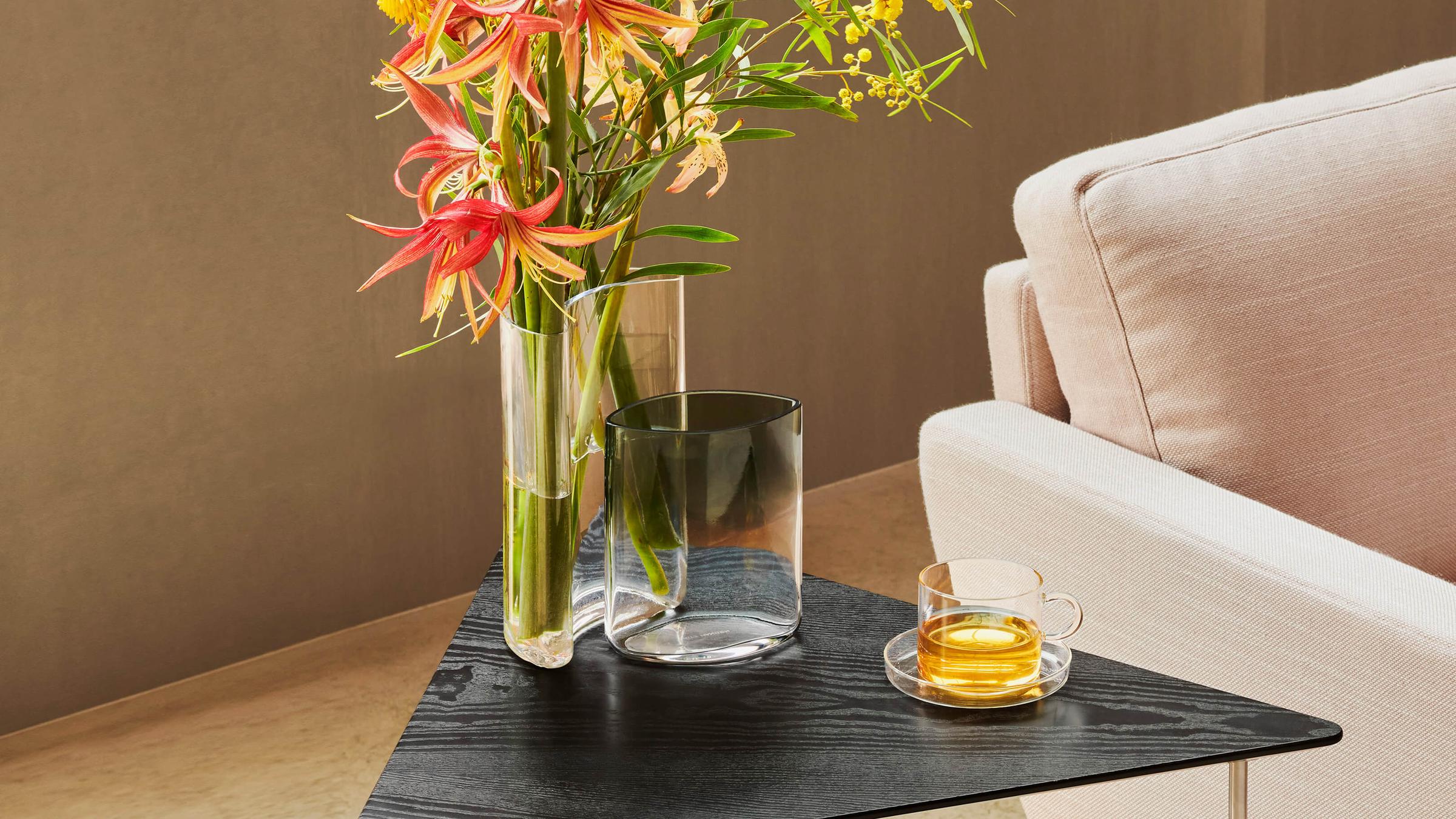 Moon Eye Vase - Image 3