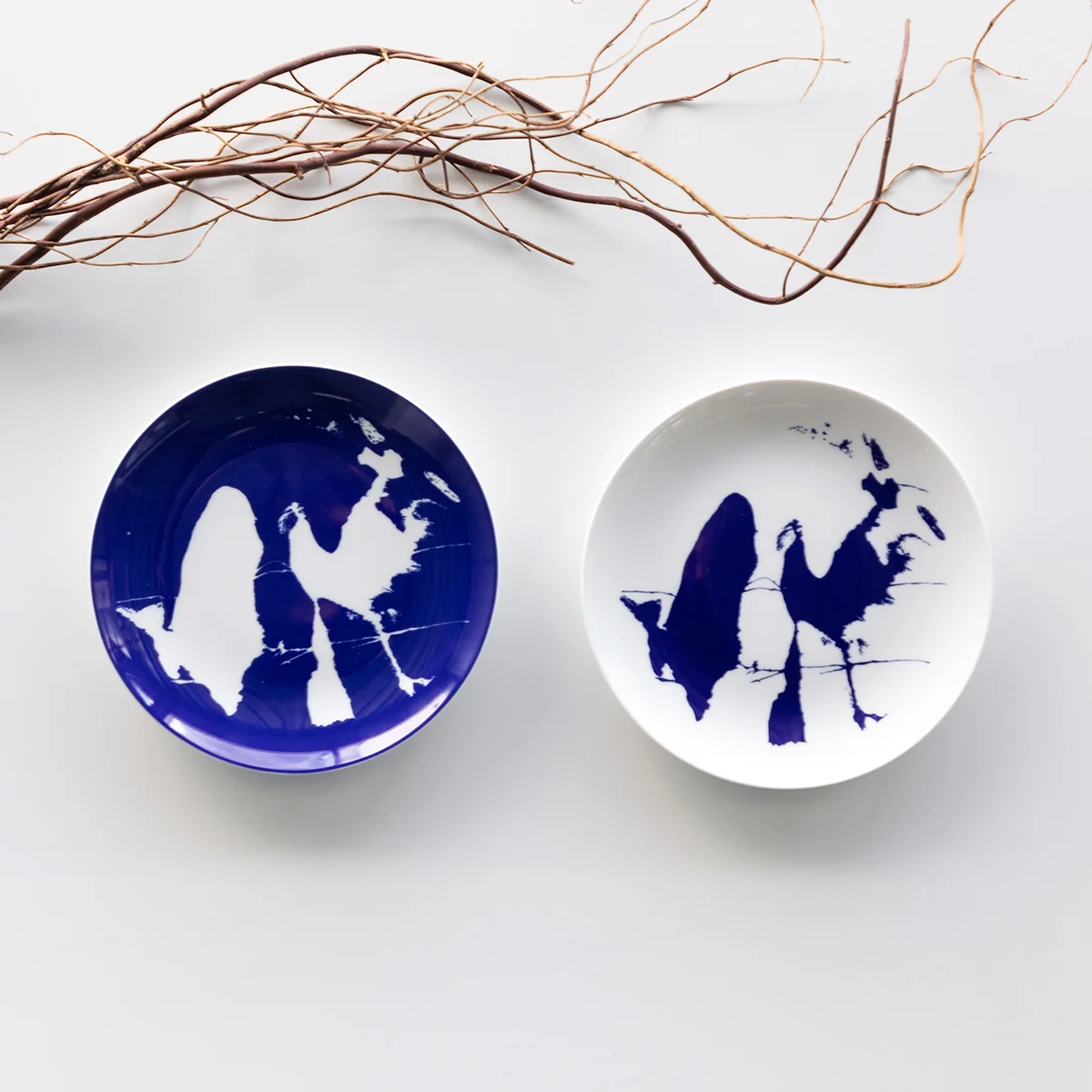 Neige Set of 2 Dessert Plates - Image 2