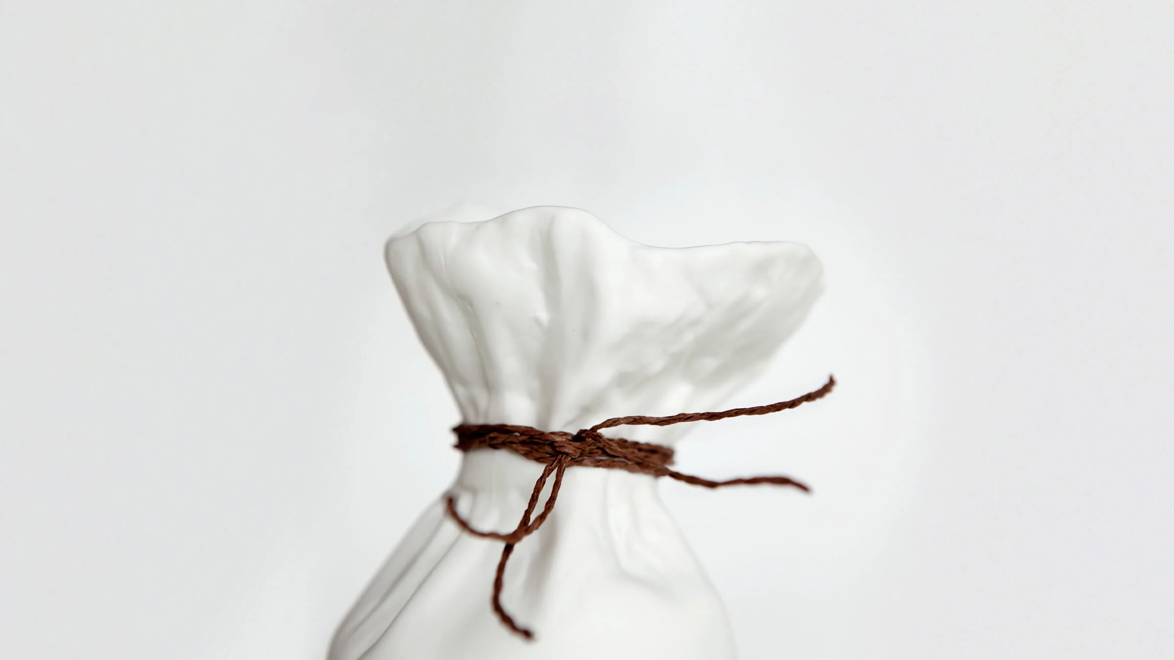 Sack Porcelain Vase - Image 9