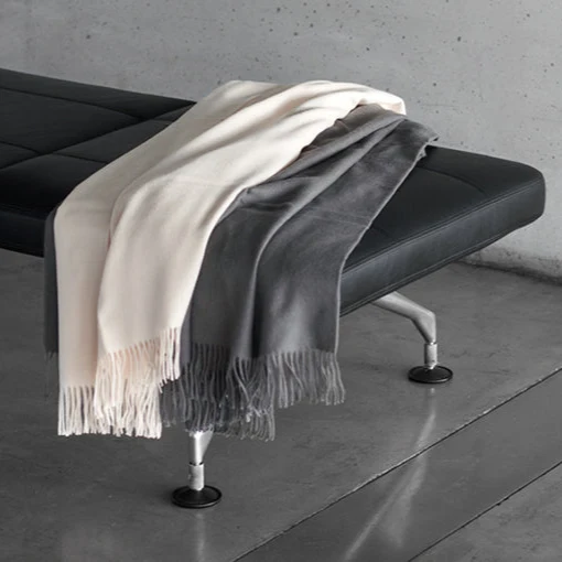 Sigmar 2 Throw Blanket - Image 3