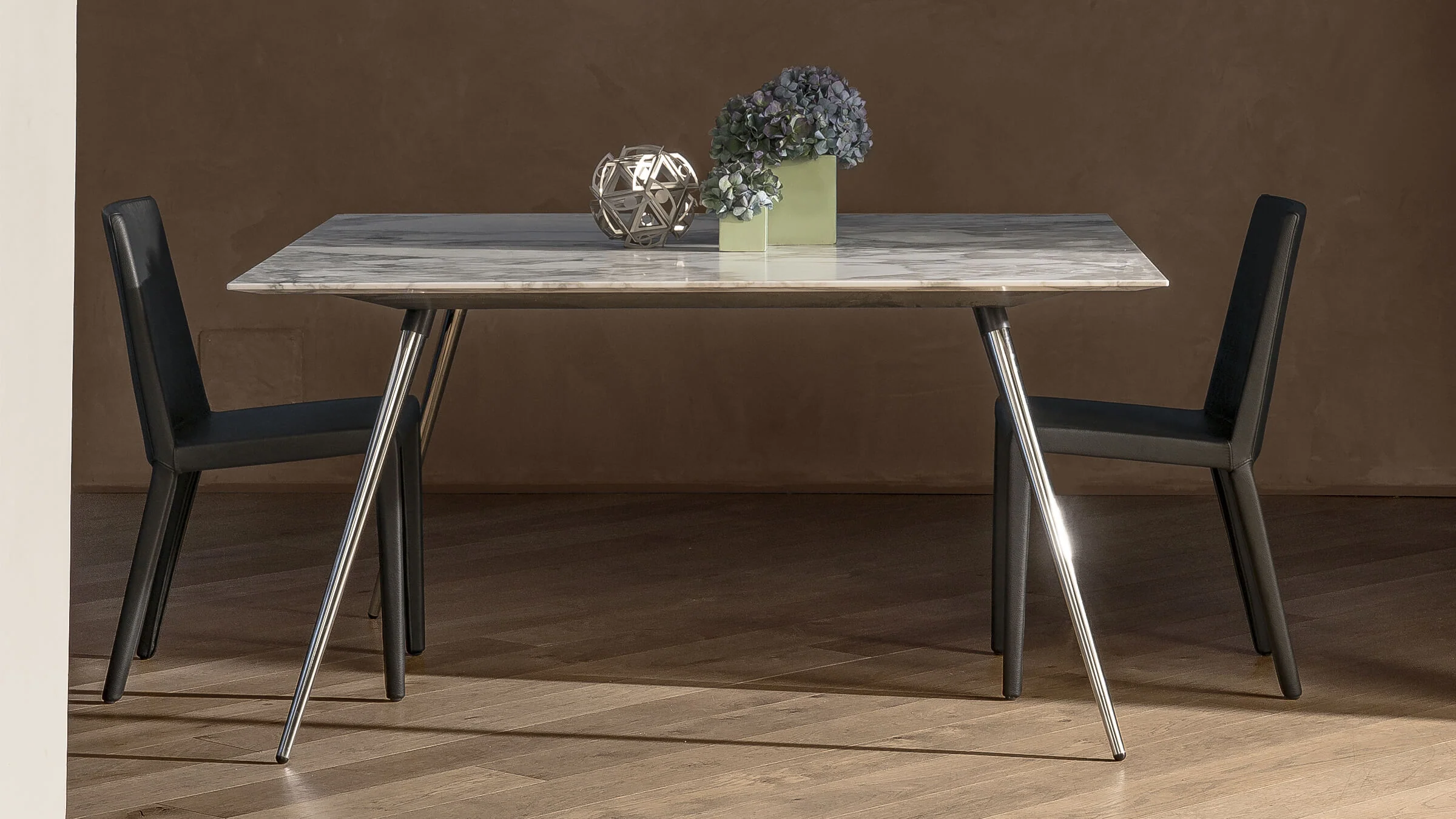 Stay Table - Image 5