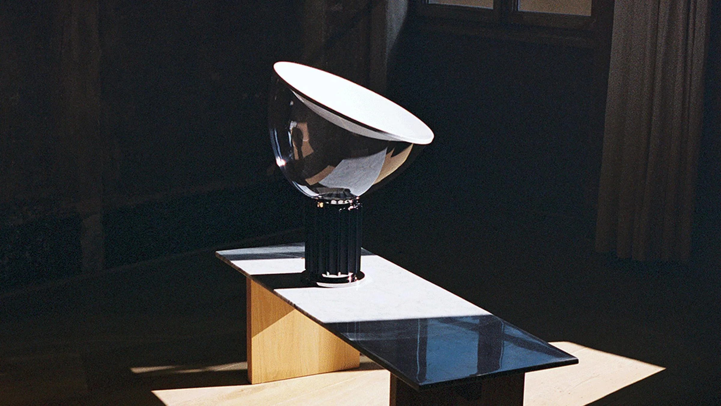 Taccia Table Lamp - Image 10