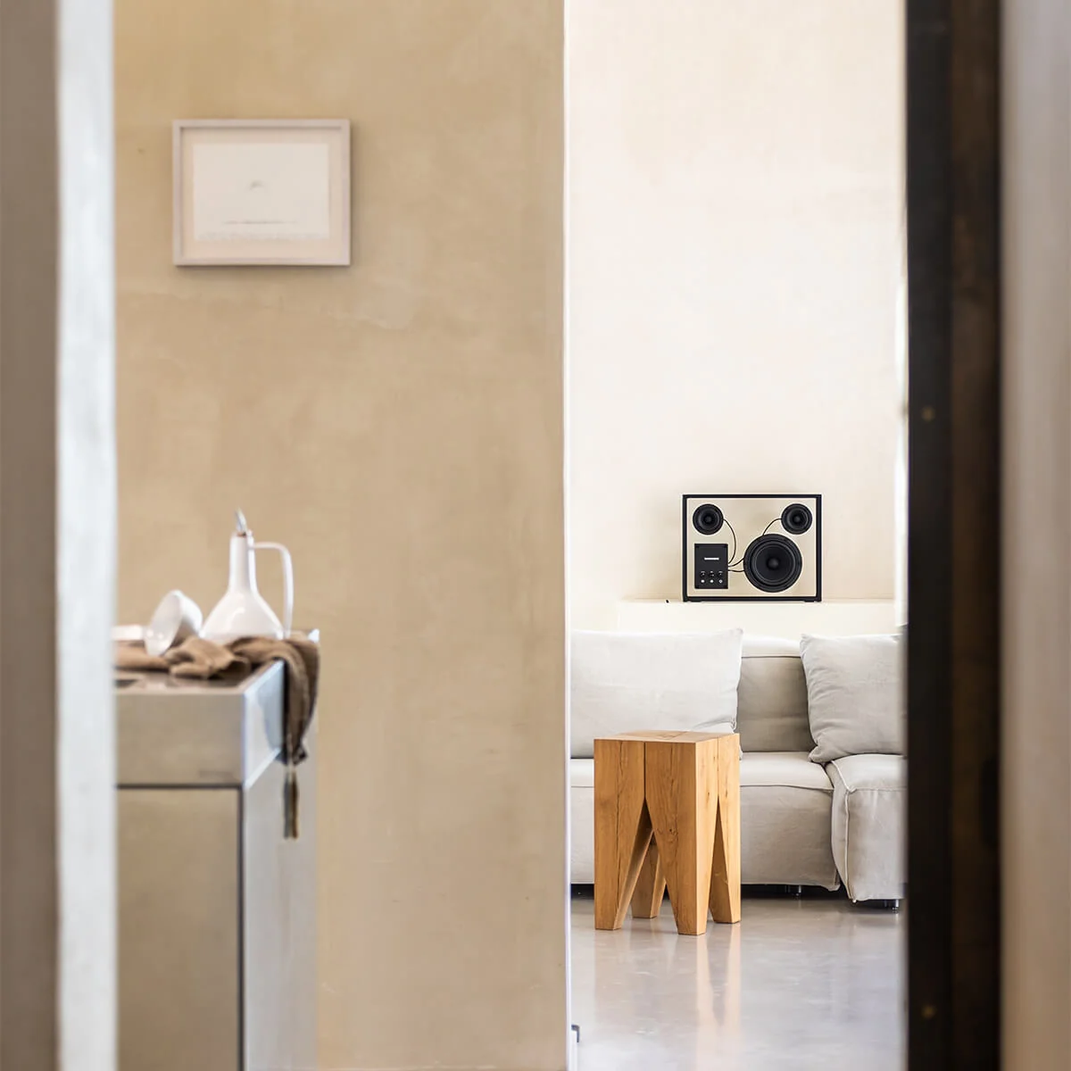Transparent Speaker - Image 35