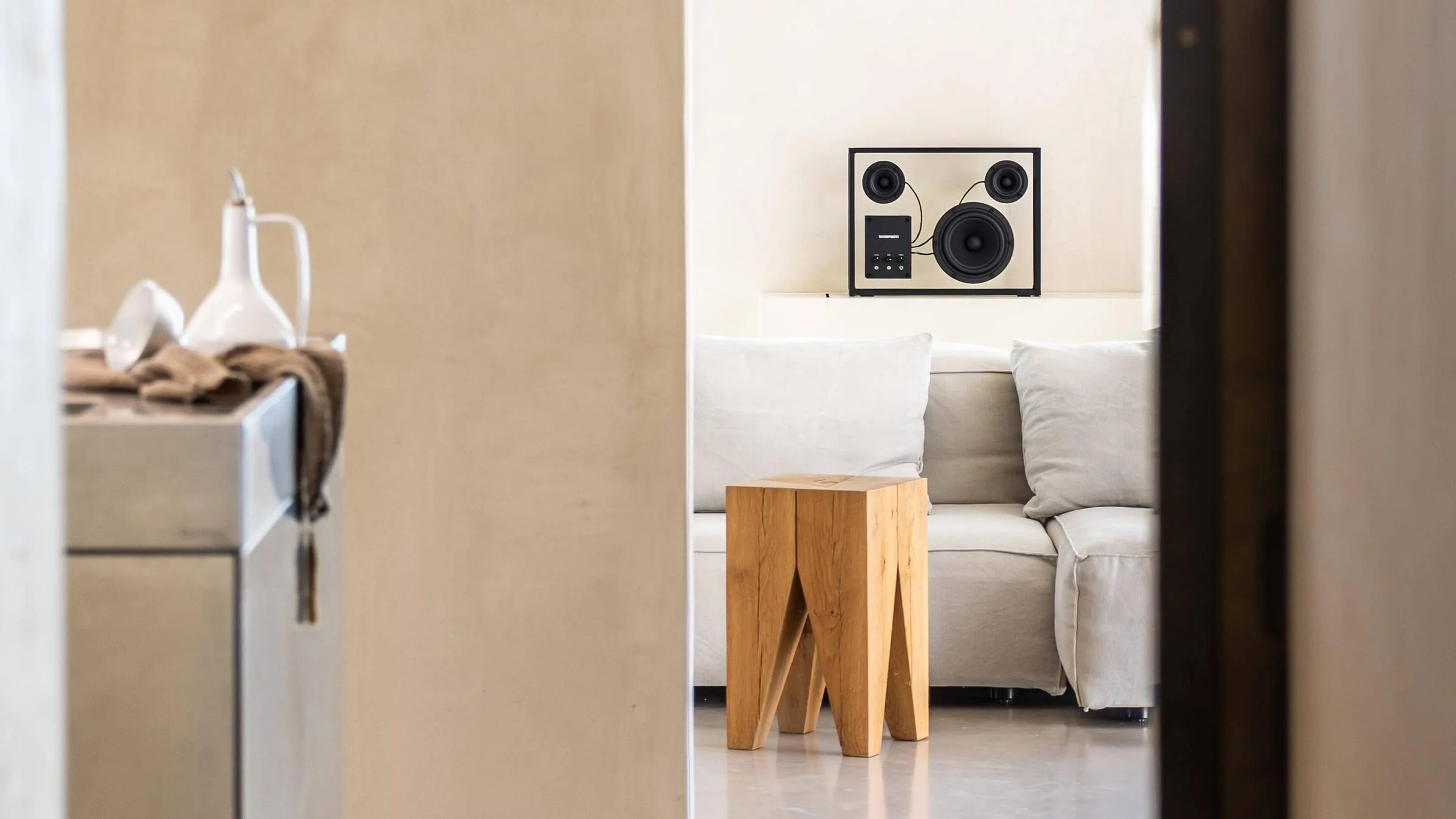 Transparent Speaker - Image 36