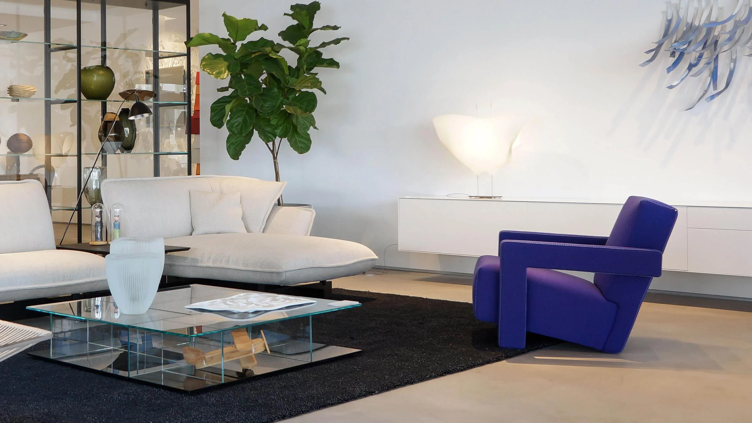 Utrecht Armchair - Image 5