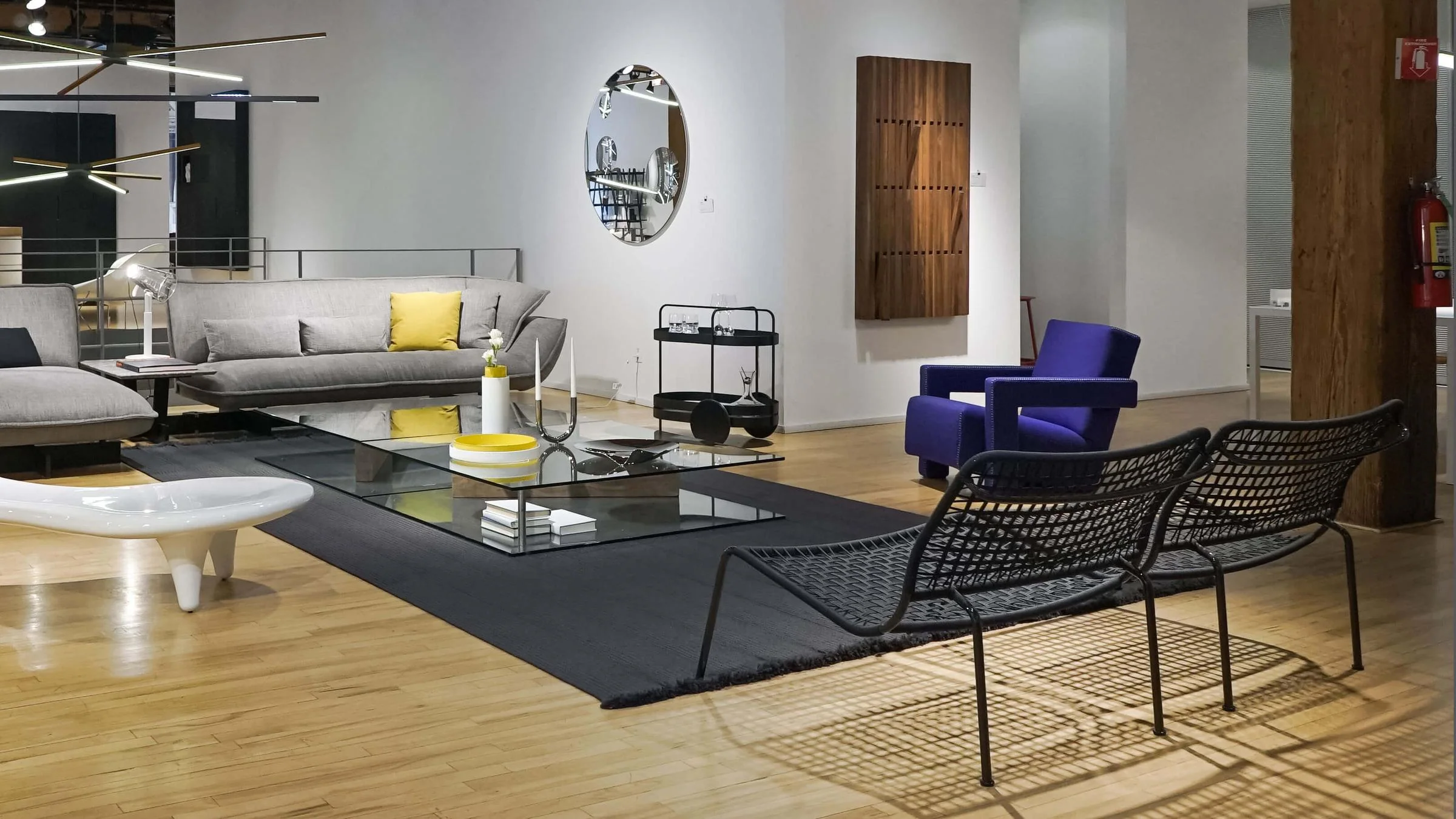 Utrecht Armchair - Image 7