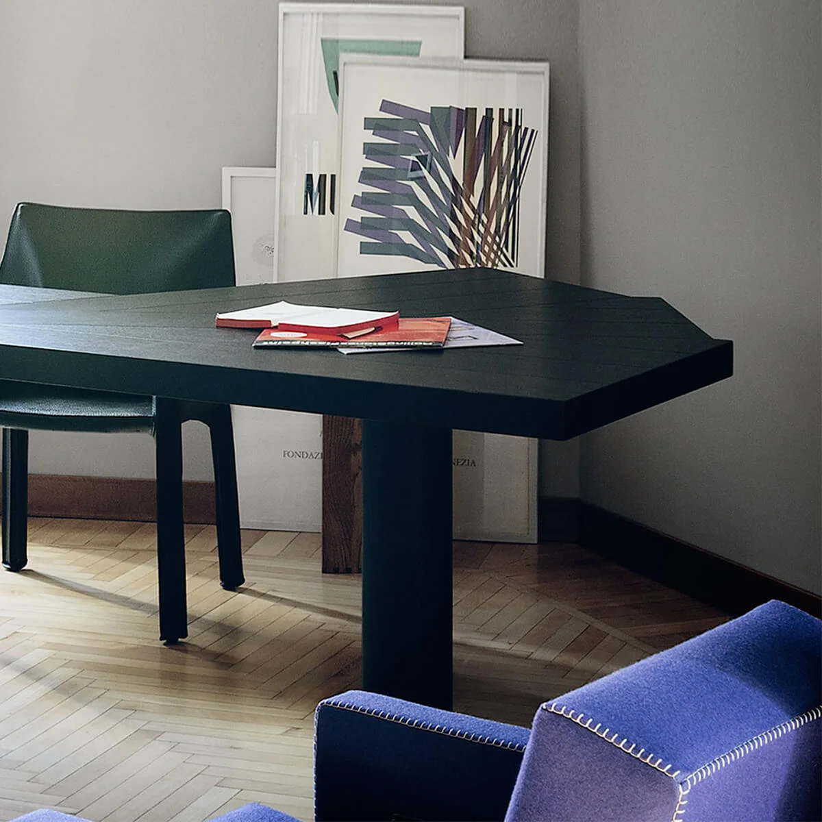 Ventaglio Table - Image 11