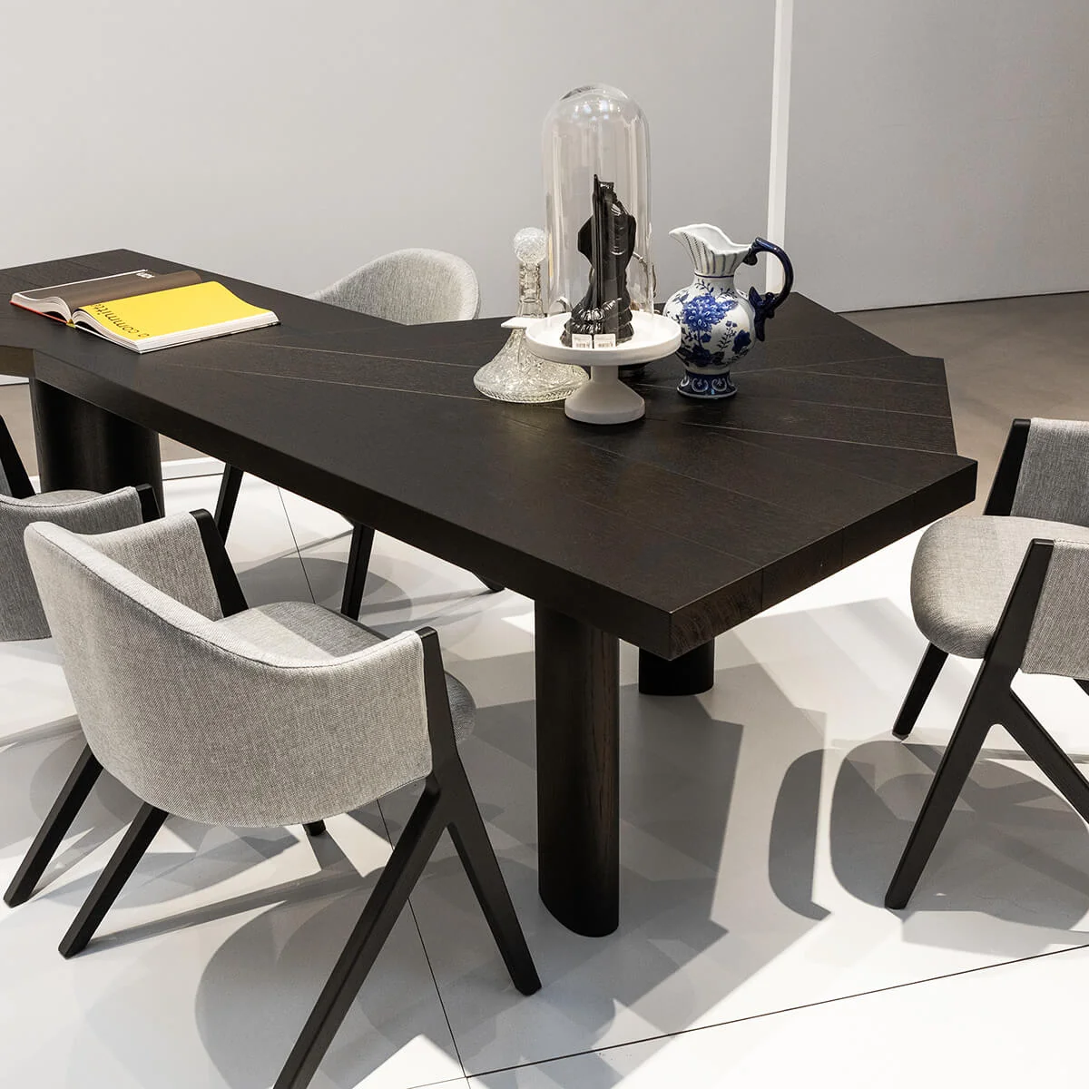 Ventaglio Table - Image 2