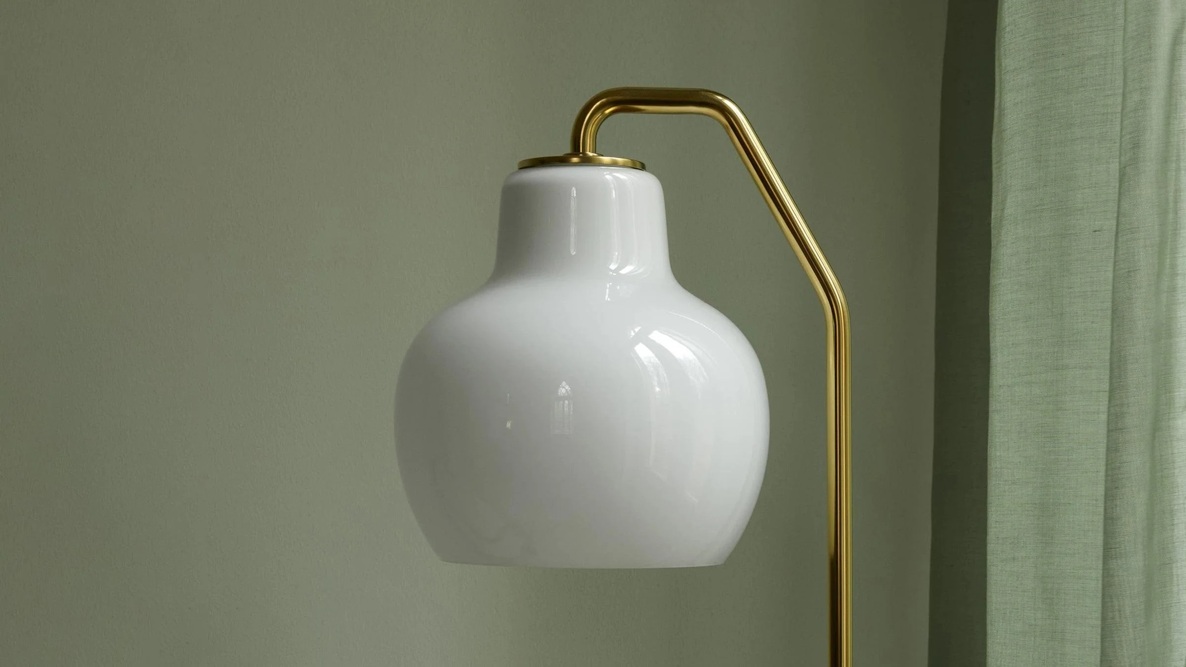 VL Ring Crown Floor Lamp - Image 9